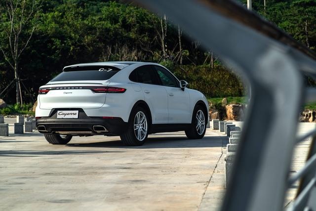 这款SUV Coupe，是真的出得厅房，入得闺房