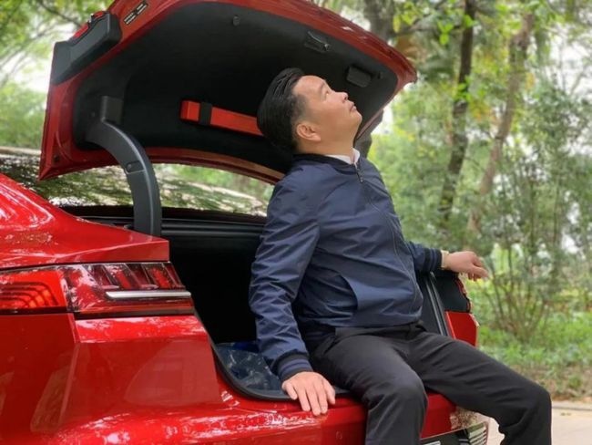 陈真：阅车三千，只取一“汉”