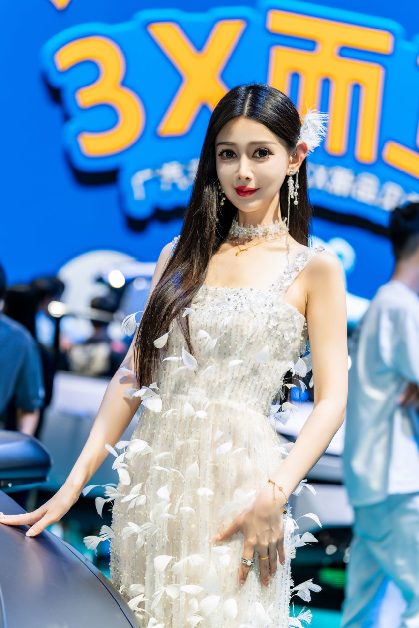 2024广州车展小姐姐大合集！是真男人就坚持到最后一张！