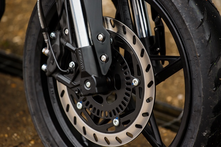 走向世界的CFMOTO 春风海外车型300NK英国测评