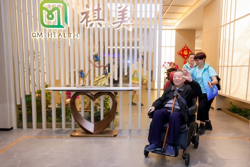 传祺新能源E9电动福祉版成功下线，刷新无障碍出行新科技!
