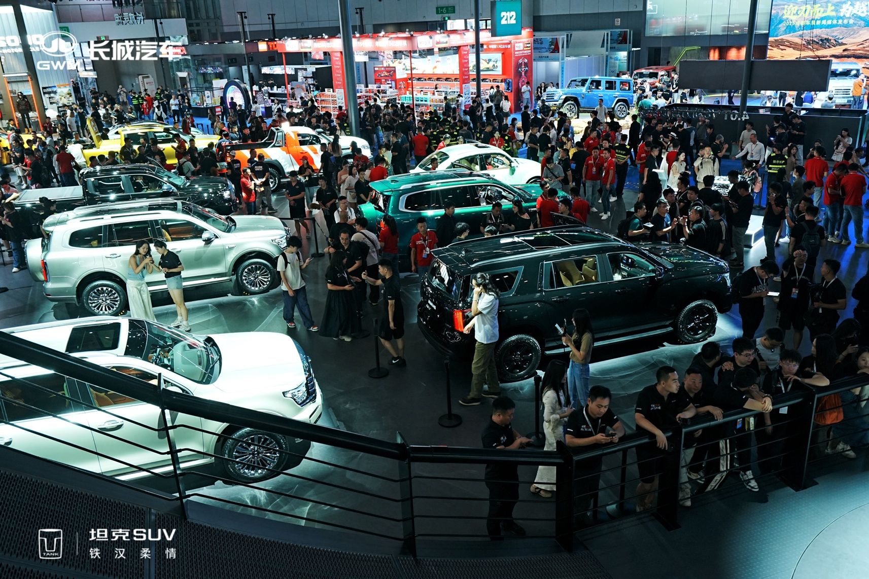 張雨綺亮相坦克展臺 全新坦克500Hi4-T/Z智享版閃耀成都車展 張雨綺亮相坦克展臺 全新坦克500Hi4-T/Z智享版閃耀成都車展