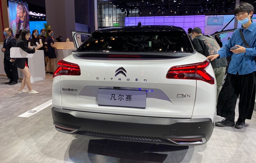 2021上海车展实拍：东风雪铁龙 凡尔赛C5X