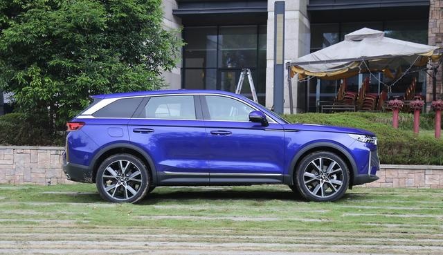三款够大够档次的SUV,开出去像三四十万,其实就卖10多万