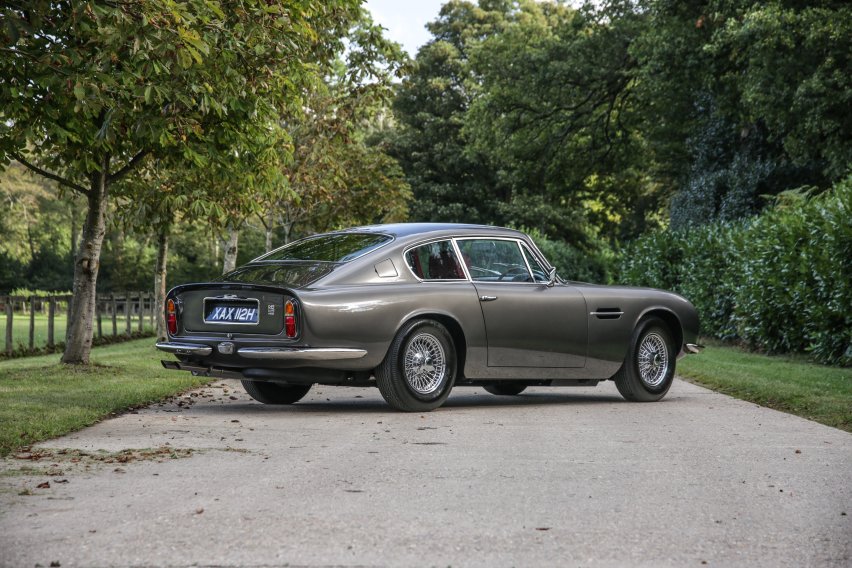 Aston Martin DB6