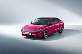 定位10万级纯电家轿4月24日预售 极狐S3官图曝光