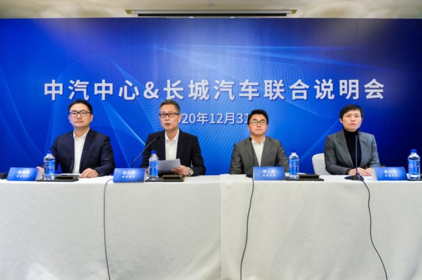 第三代哈弗H6碰撞测试：气囊和气帘未弹出系人为原因