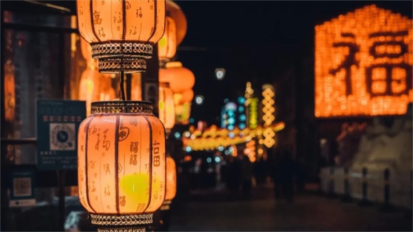 秋国庆长假：探索热土，感悟心灵