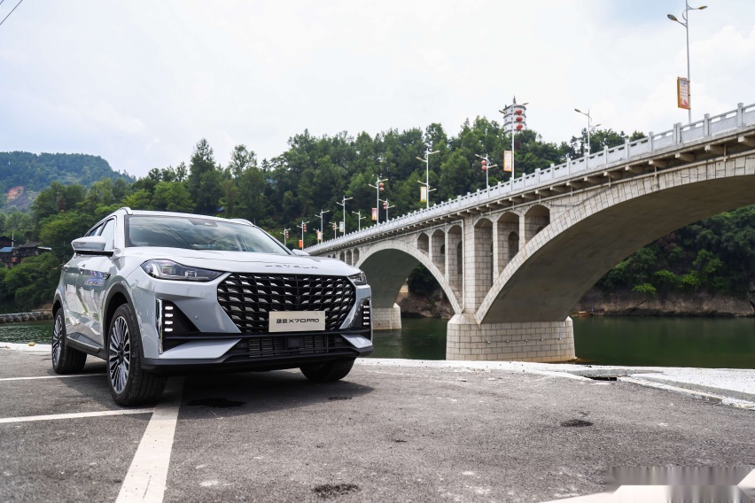 更进一步？捷途X70PRO发布 三种动力组合+舒适度拉满=性价比爆棚
