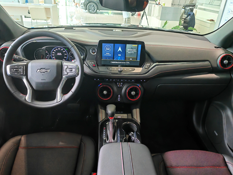 美式7座大型SUV 实拍2023款雪佛兰开拓者