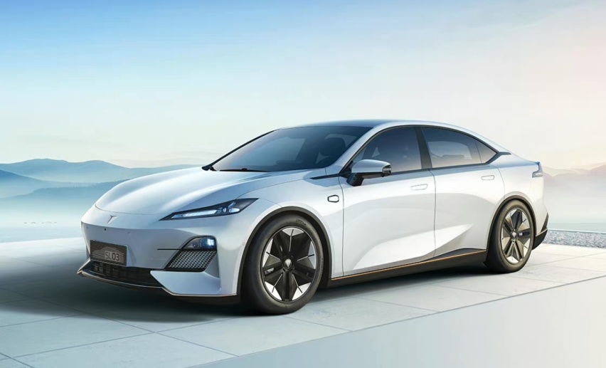 续航1200km 两年卖出50万辆！这15.48万起SUV火在哪？
