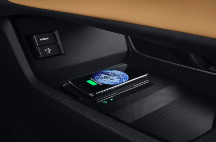 这款中型SUV，搭载1.5T+CVT动力组合，油耗7.2L