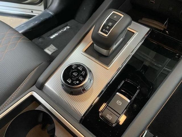 造型硬派，全新一代欧蓝德，能助三菱翻身吗？