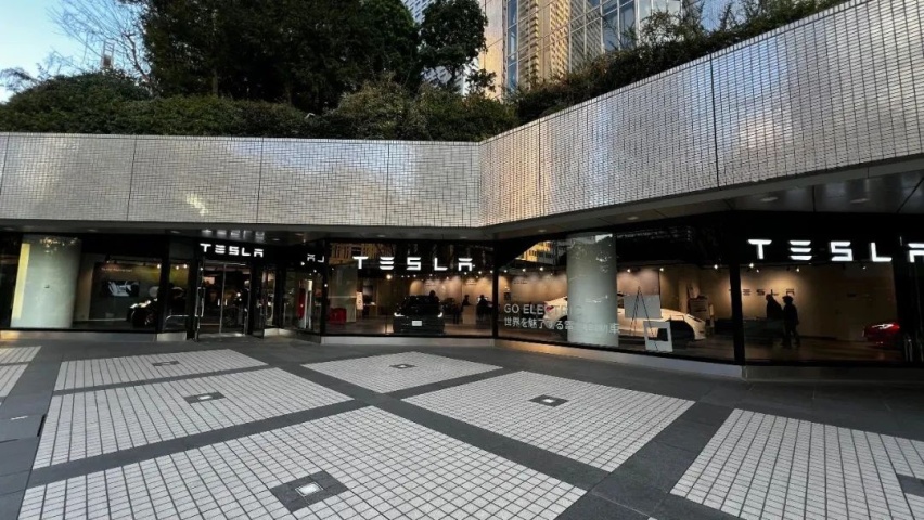 东京街头实探：电动化落后大时代，日本人坐不住了