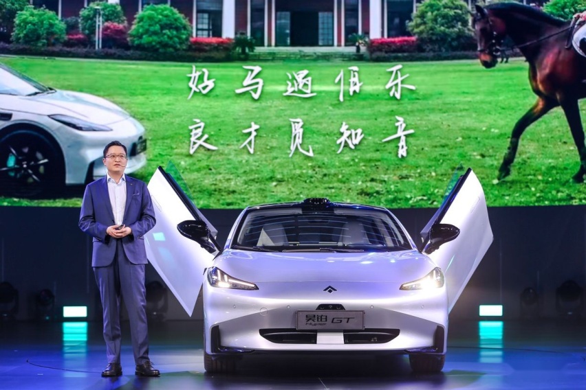 谁将会成为纯电豪华领域中的佼佼者？Hyper GT用实力给出了答案！