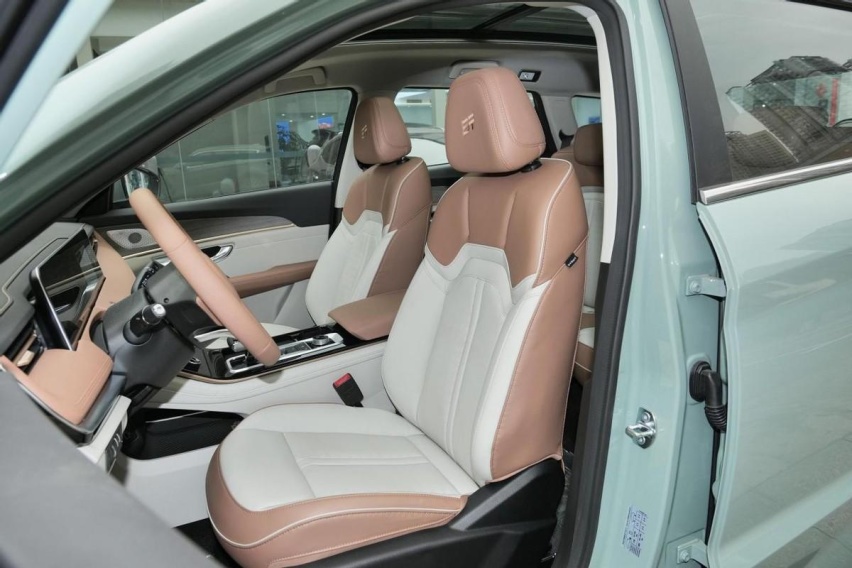捷途中型SUV推新×2：X90 PRO预售，X70 C-DM到店