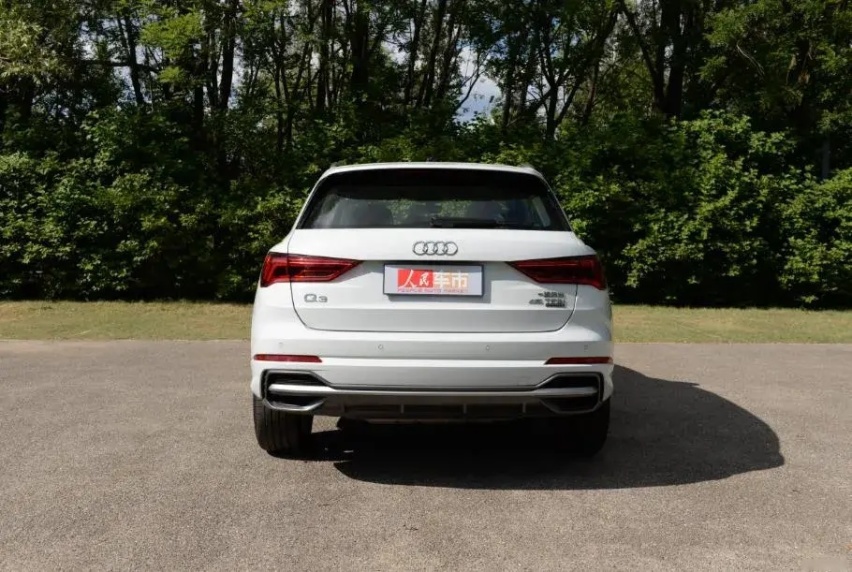 与其买辆相貌平平的中级轿车,不如考虑一下豪华品牌的SUV?