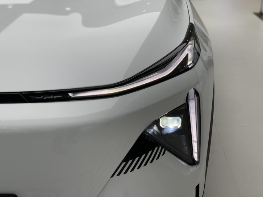 探店丨为家庭而生的电混SUV，吉利银河L7为啥卖这么好？