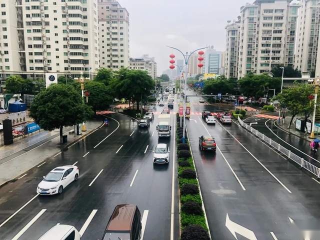 车企纷纷开拓新路径，高精地图从此被冷落？