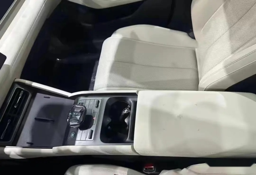 【E汽车】比亚迪秦L最新内饰谍照曝光