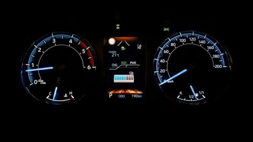 丰田2024款Hilux轻混版，还能保持耐用神话？