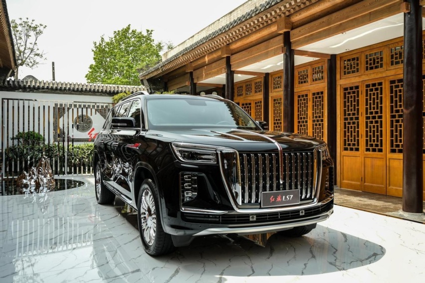 比库里南还大，V8发动机的红旗LS7不得100多万？
