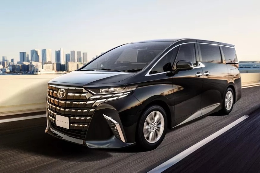 丰田 埃尔法 全新入门车型价格出炉！确认新增 2.5 升 PHEV 插