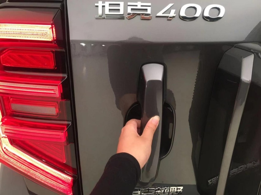 坦克是懂美学的，实拍坦克400 Hi4-T