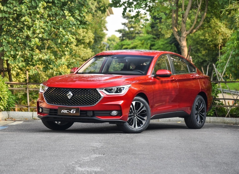 预算10万元买什么车？全系1.5T新宝骏RC-6值得买吗？