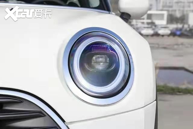 详解星空体育官网MINI CLUBMAN 外观呆萌配备15T涡轮增压发动机(图1)