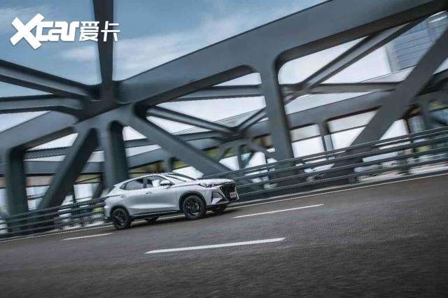 欧尚X5 PLUS携欧尚X5经典款正式上市，售价区间8.89万-11.