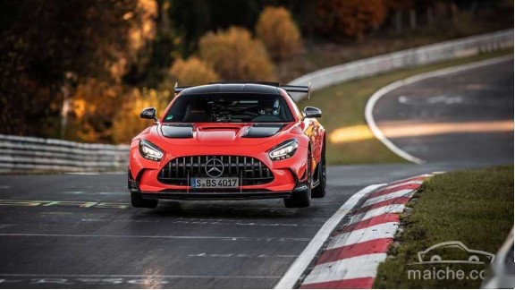 奔驰AMG GT Black Series再创纽北圈速记录