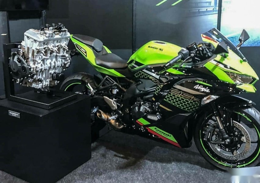 川崎ZX-25R，号称250CC排量最强机车
