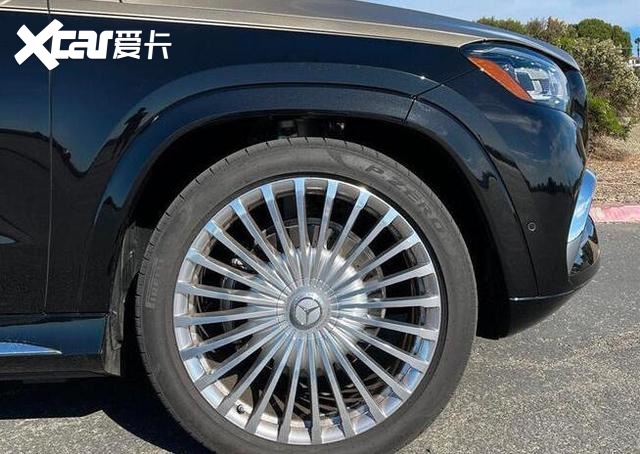 奔驰迈巴赫GLS 600海外实拍 搭载4.0T发动机