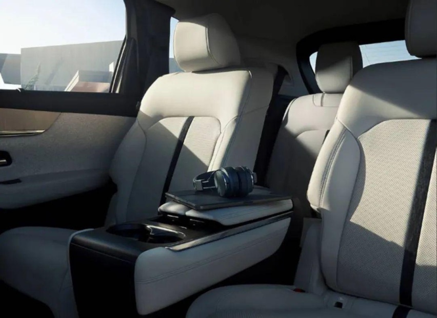 配3.3T L6发动机，马自达CX-90发布！有望年内国产？