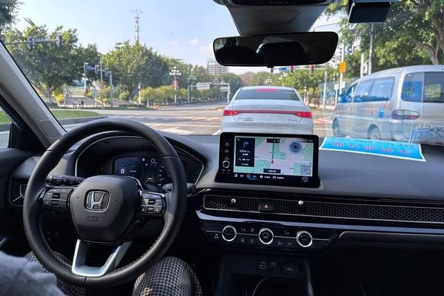 试驾型格HATCHBACK，彰显年轻人个性的潮玩新宠