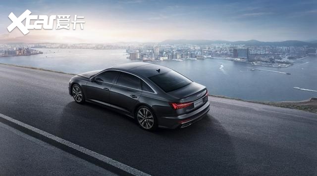 车长5米5,还配3.0T 6缸引擎,售价还仅40万起,却有着