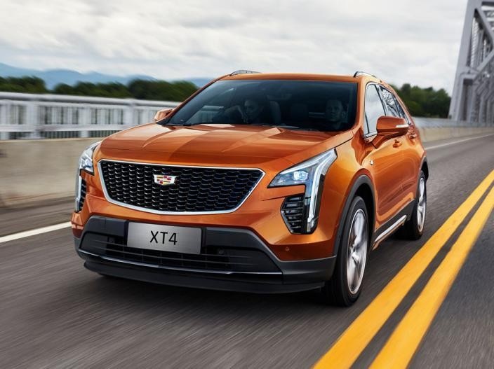 林肯冒险家和凯迪拉克 XT4正式对决，谁是新时代的巅峰豪华SUV？