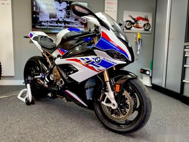 20,4900元起！全新宝马S1000RR/XR国内正式上市