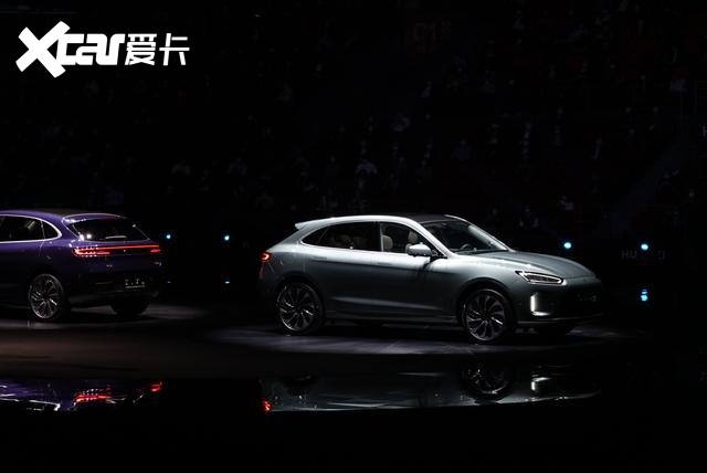 预售25万-32万元 华为发布AITO品牌问界M5