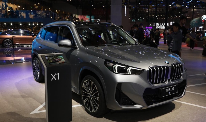 豪华SUV较量：全新林肯冒险家vs宝马X1，看谁更胜一筹！