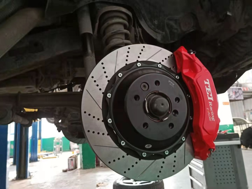奔驰G350升级TEI Racing竞技版高性能刹车改装案例