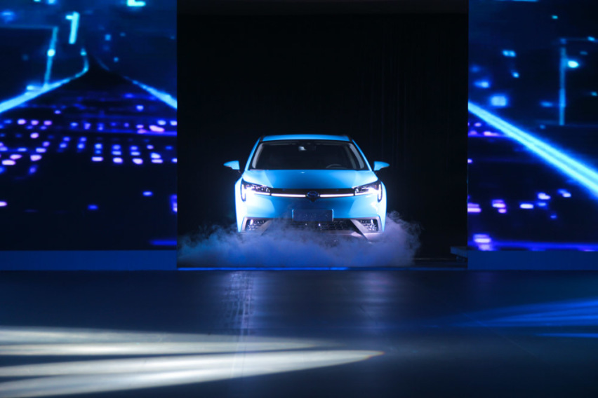 3.9秒破百“豪华智能超跑SUV”Aion LX广州上市