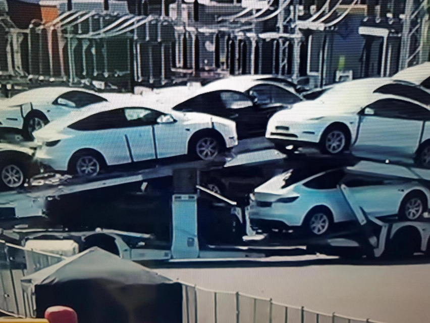 新款大量特斯拉Model Y实车曝光，外观调整