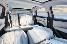 极狐S3官图来了，侧面似小米SU7，还有电动尾翼+宁德时代换电