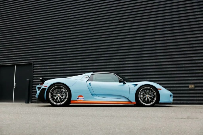 仅有2台的特别定制Gulf版保时捷918 Spyder