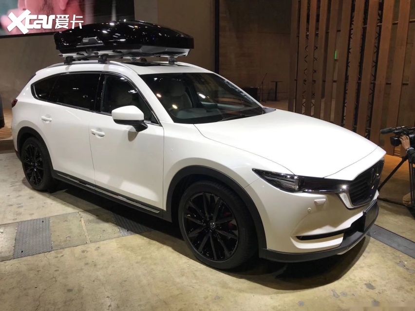 88万起询底价外观方面,马自达cx-8 custom style进行了定制风格的改装