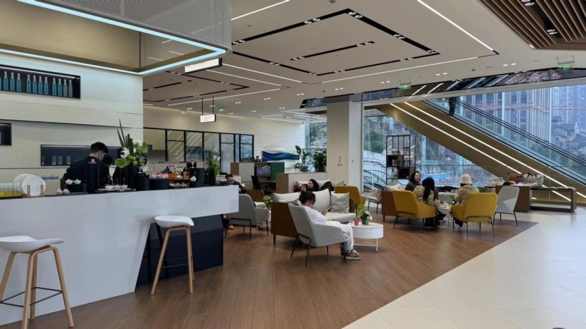 新能源车冲击下，宝马4S店仍在不停做扩张，硬气！