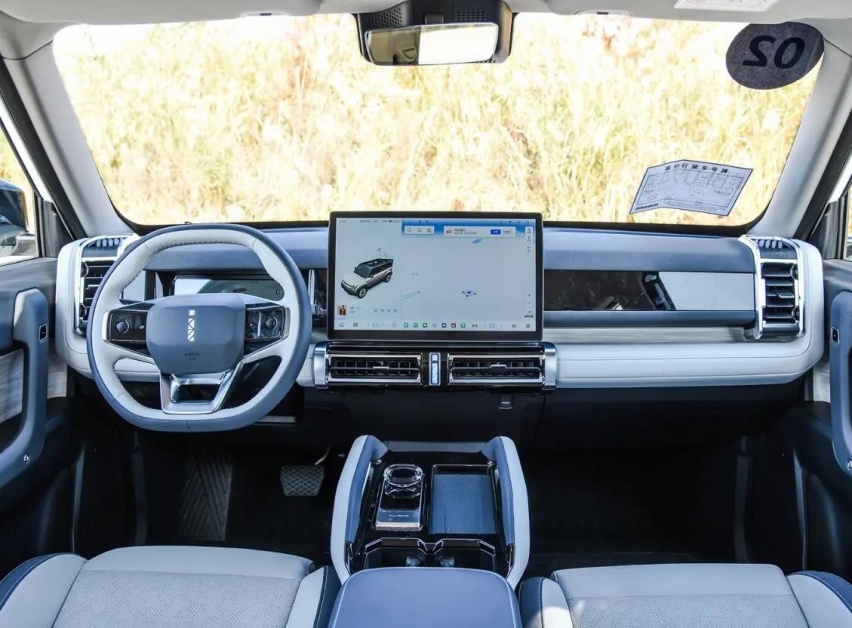 10万买硬派方盒子纯电车型，奇瑞iCAR 03为什么卖不动