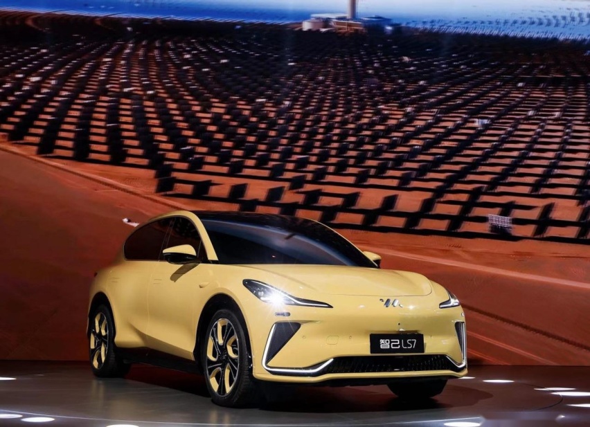 50万内必入的SUV？智己LS7靠嘴说还是真有“料”